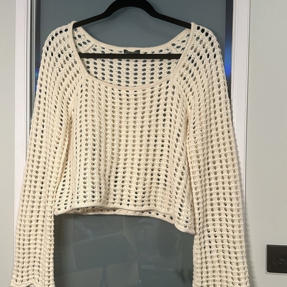 WILD FABLE Size XXS Oversized Cream Cropped Crochet Pullover Sweater - Picture 2 of 6